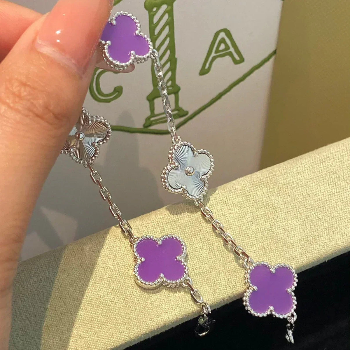 [Stellar Jewelry] CLOVER 5 MOTIF VIOLET BRACELET COLLECTION