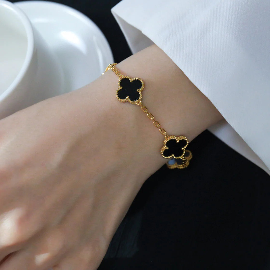 [Stellar Jewelry] CLOVER 5 MOTIF ONYXS BRACELET COLLECTION