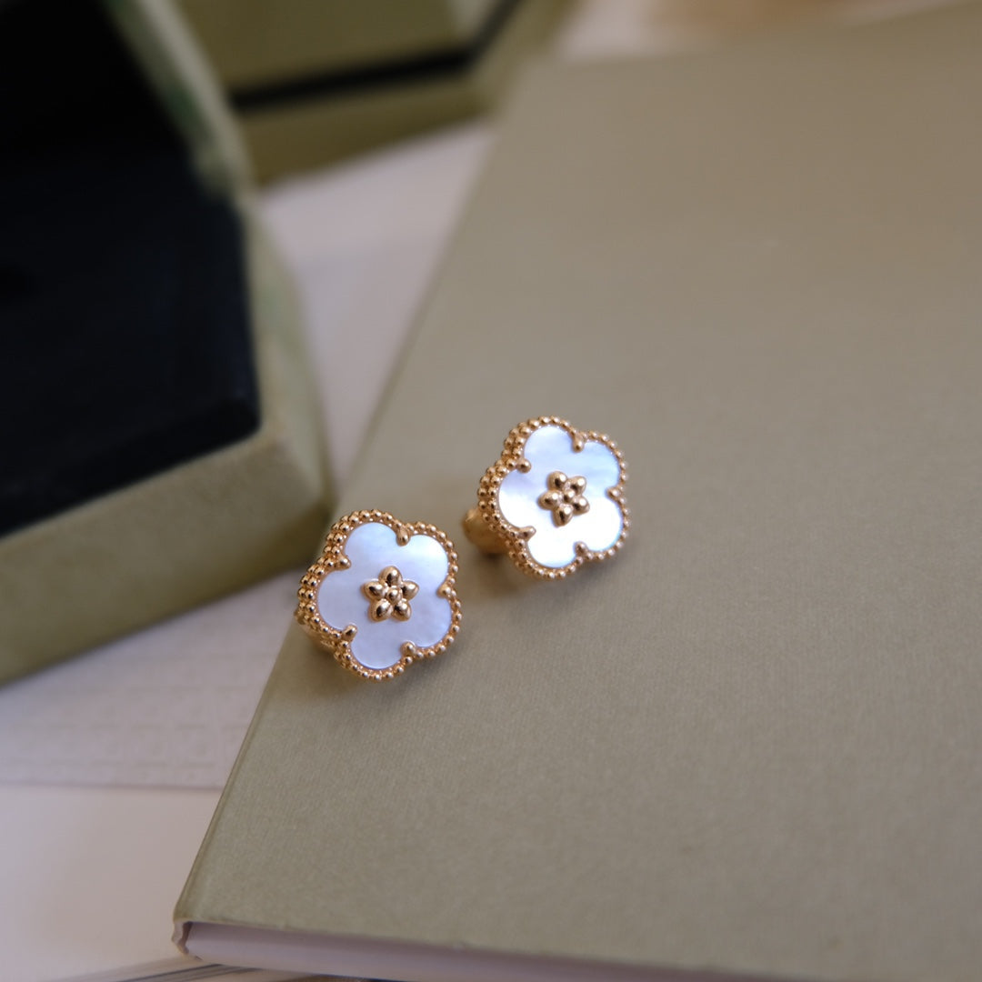 [Stellar Jewelry]LUCKY PINK GOLD WHITE MOP EARRINGS