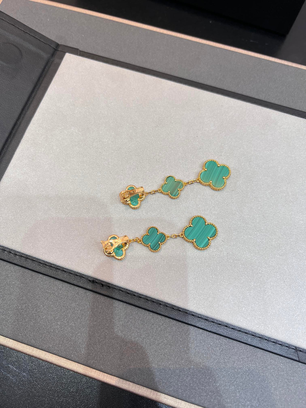 [Stellar Jewelry]CLOVER MALACHITE 3 MOTIFS GOLD