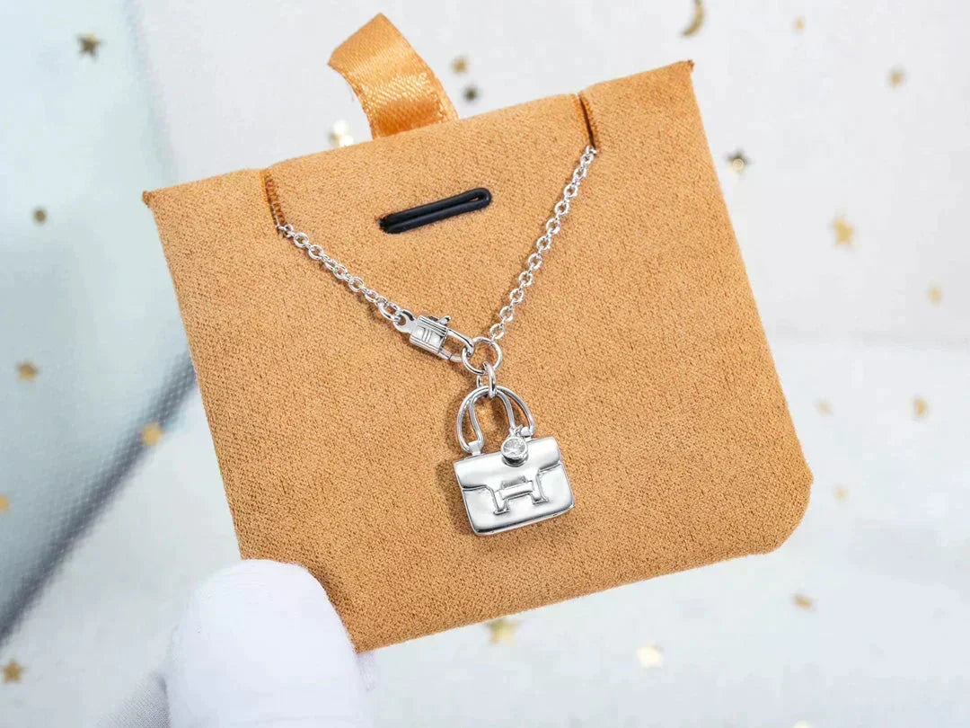 [Stellar Jewelry]AMULETTE PEDANT SILVER NECKLACE