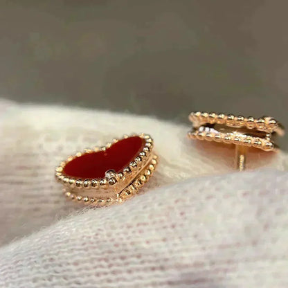 [Stellar Jewelry]HEART CARNELIAN STUD EARRINGS