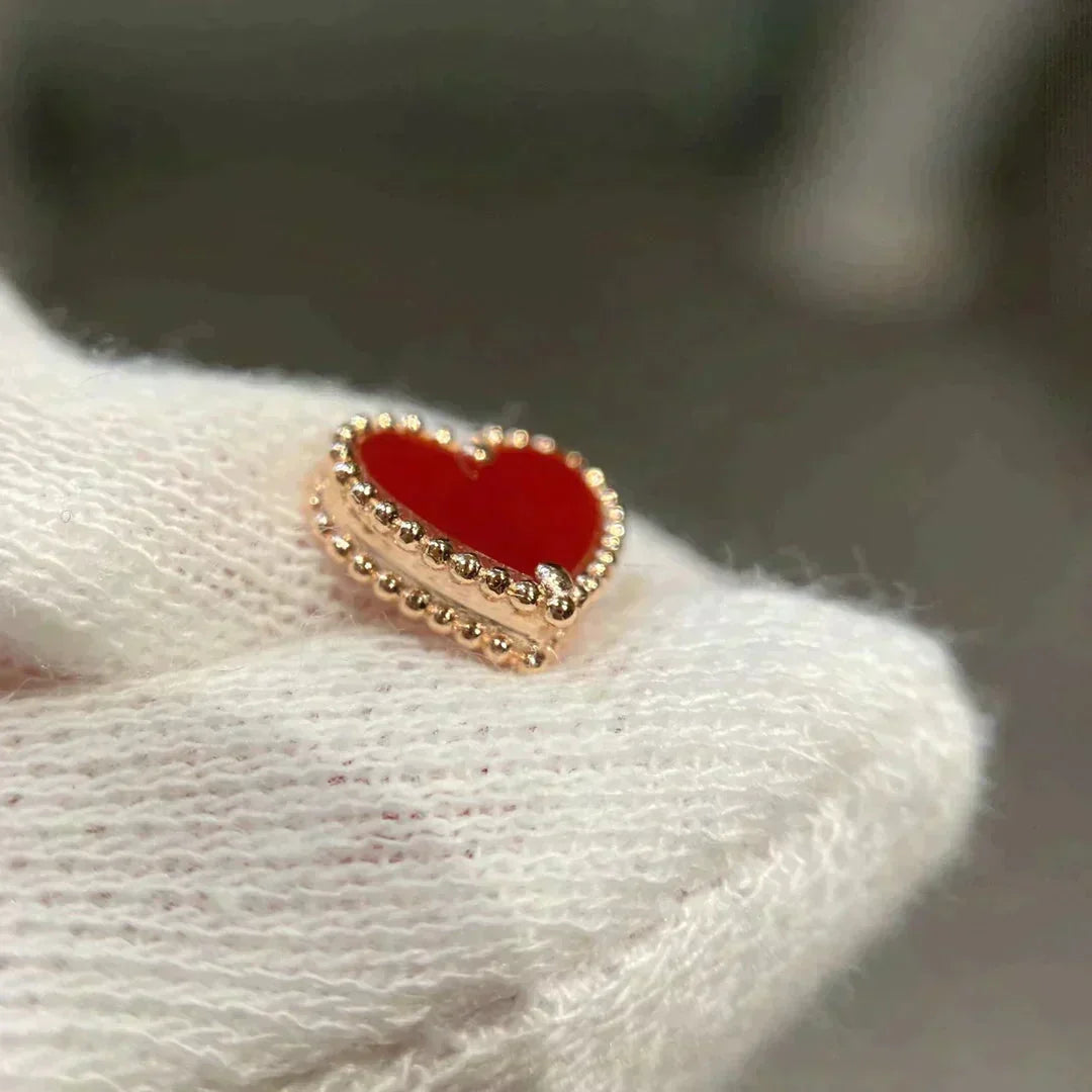 [Stellar Jewelry]HEART CARNELIAN STUD EARRINGS