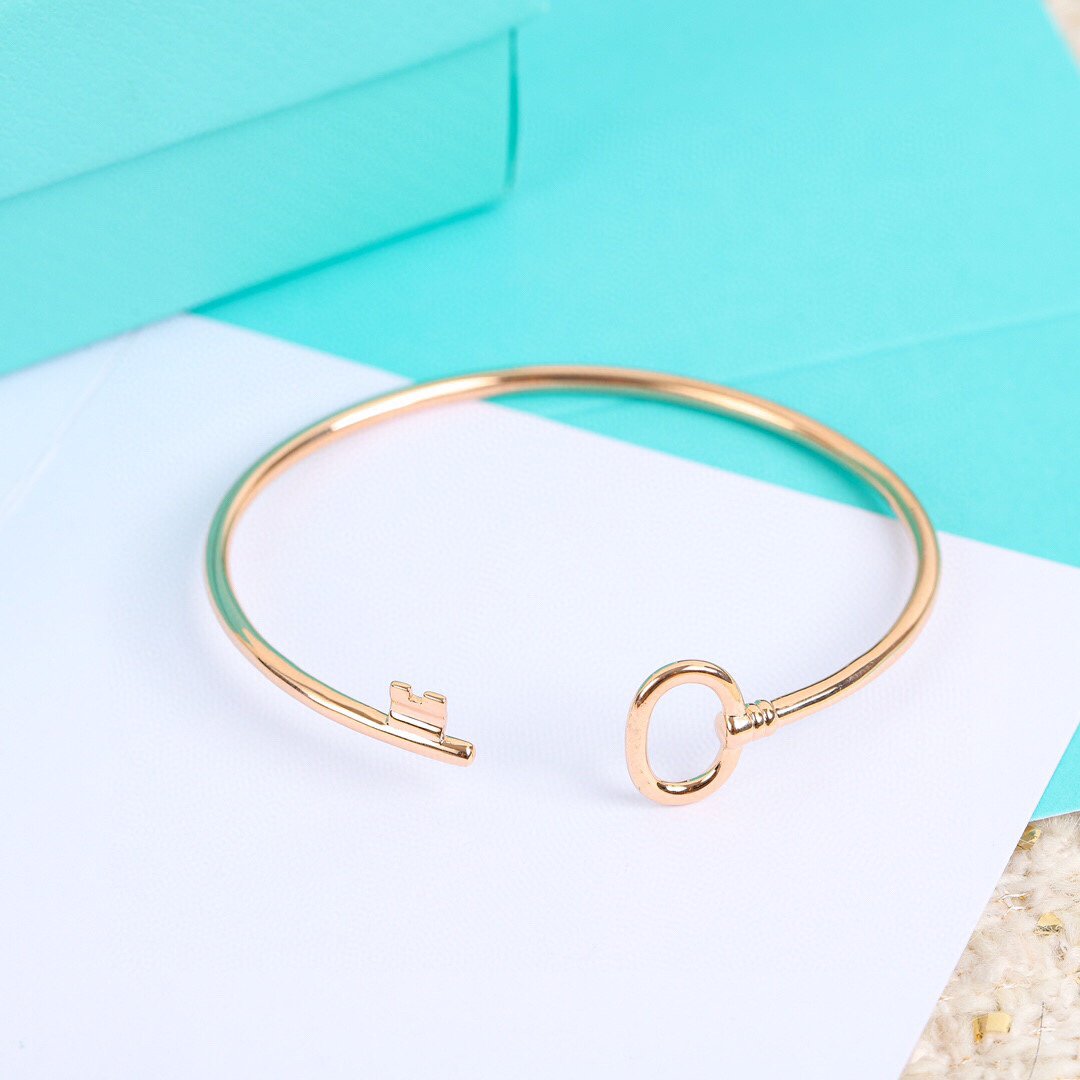 [Stellar jewels]KEY WIRE OVAL BRACELET