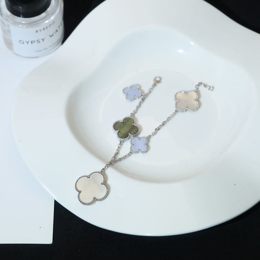 [Stellar Jewelry]CLOVER BRACELET 5 MOTIFS MOP CHALCEDONY SILVER