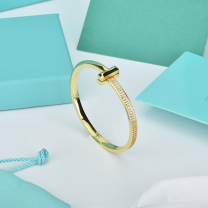 [Stellar jewels]WIDE DIAMONDS HINGED BANGLE