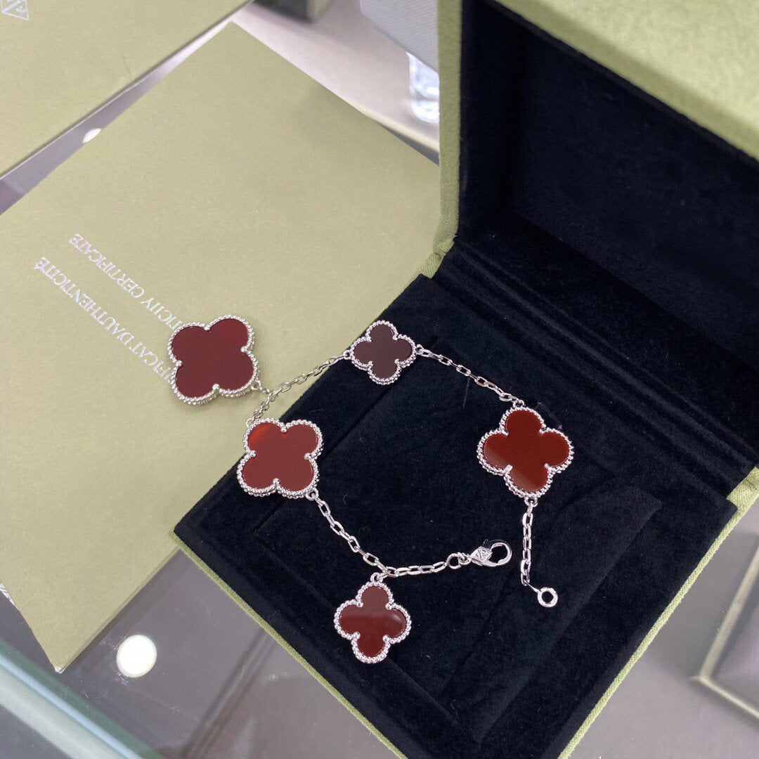 [Stellar Jewelry]CLOVER 5 MOTIFS SIVLER CARNELIAN BRACELET