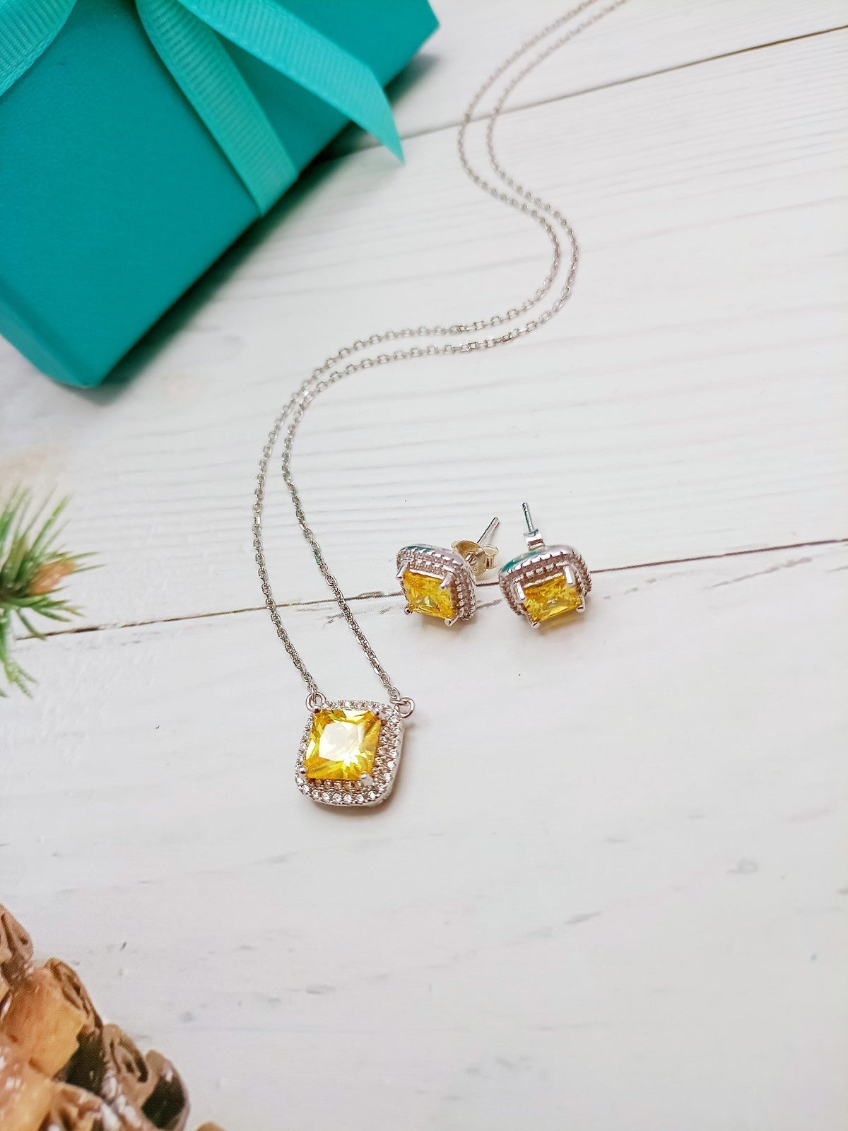 [Stellar jewels]SPARKLERS CITRINE GEMSTONE PENDANT NECKLACE STERLING SILVER
