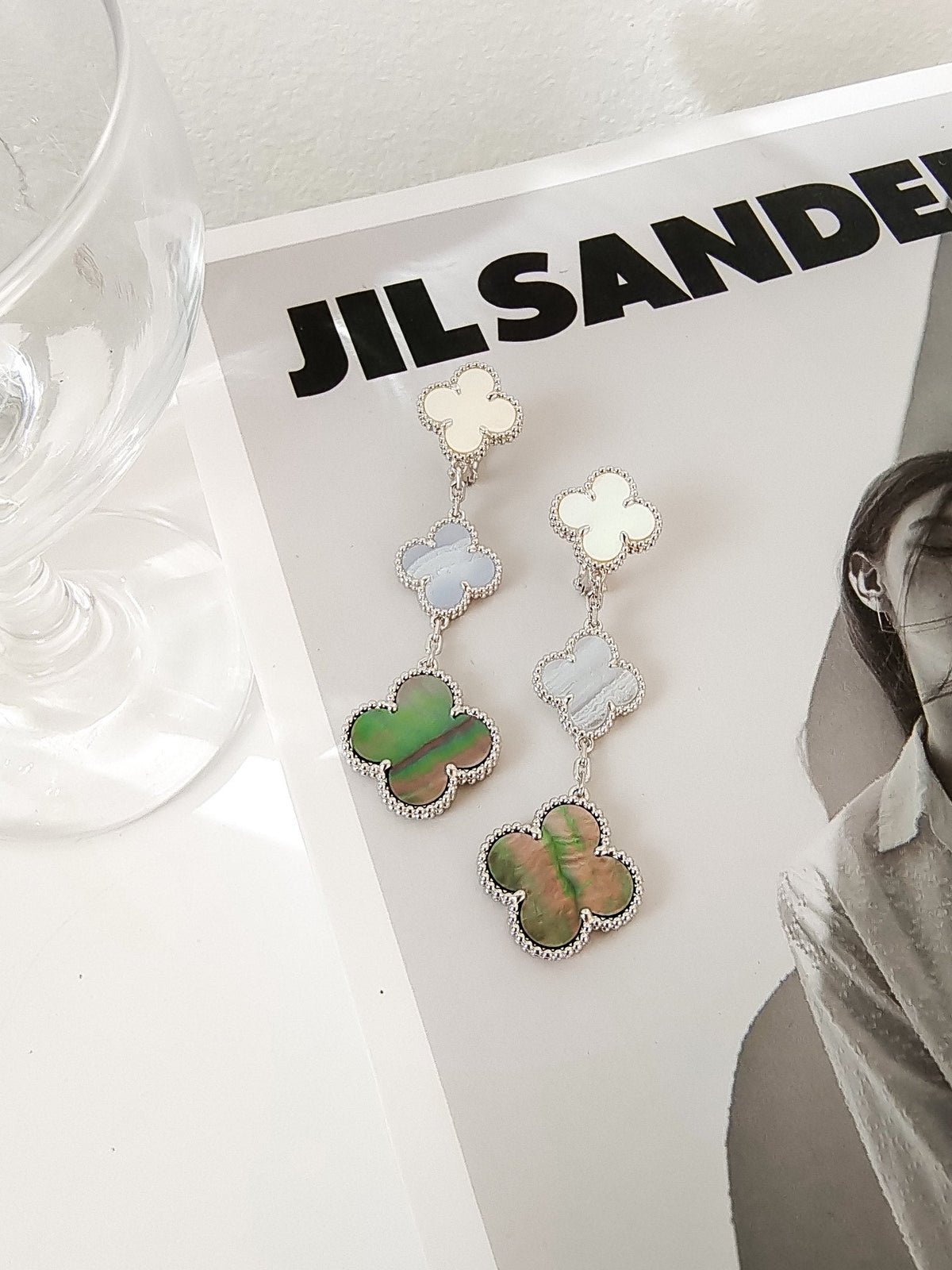 [Stellar Jewelry]CLOVER 3 MOTIFS CHALCEDONY DARK MOP SILVER EARRINGS