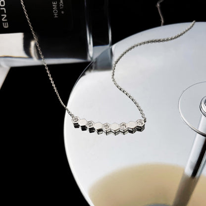[Stellar Jewelry]BEE MY LOVE DIAMOND NECKLACE