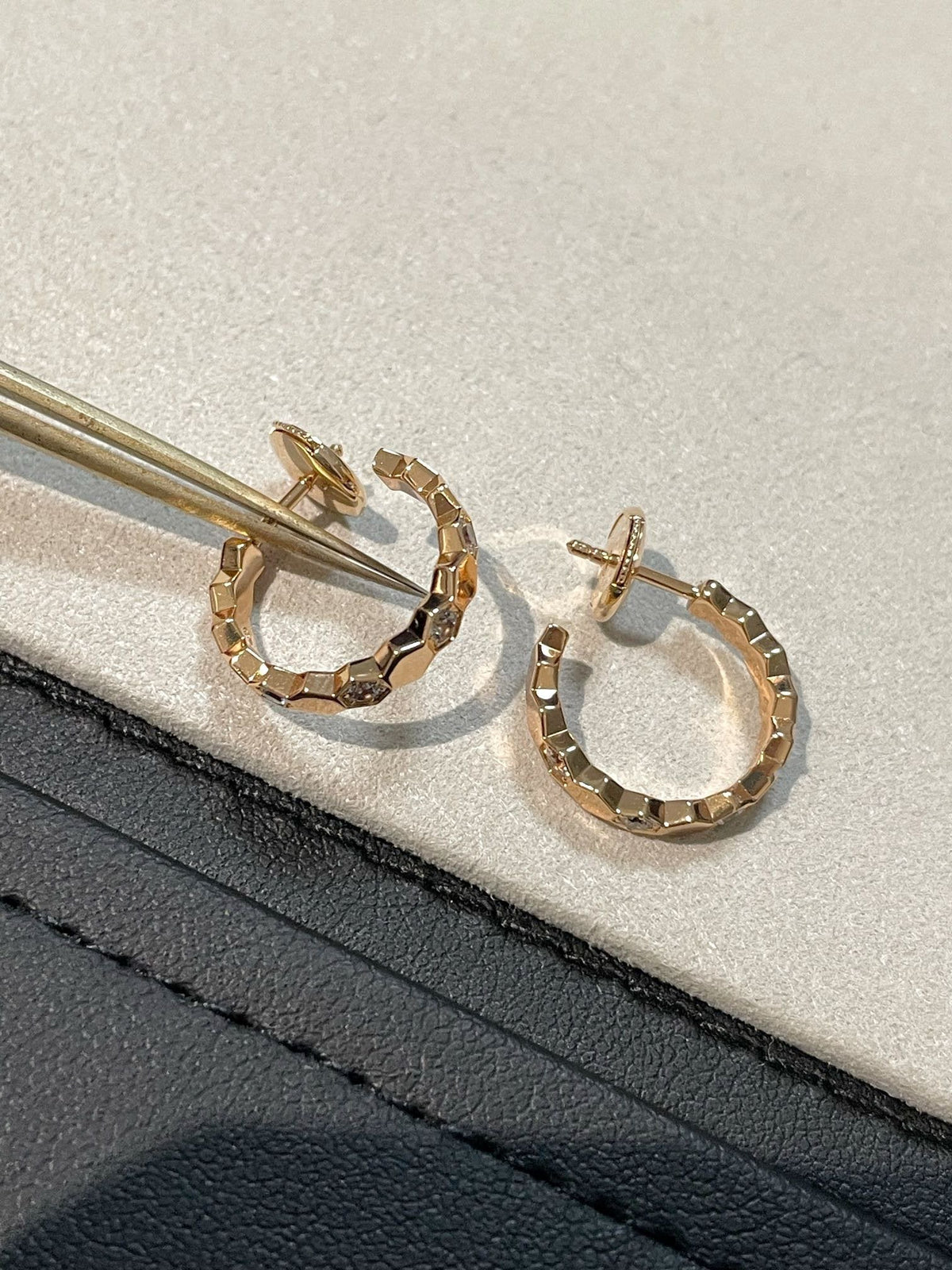 [Stellar Jewelry]Hollow Design Four-Leaf Clover Flower Shape Ring