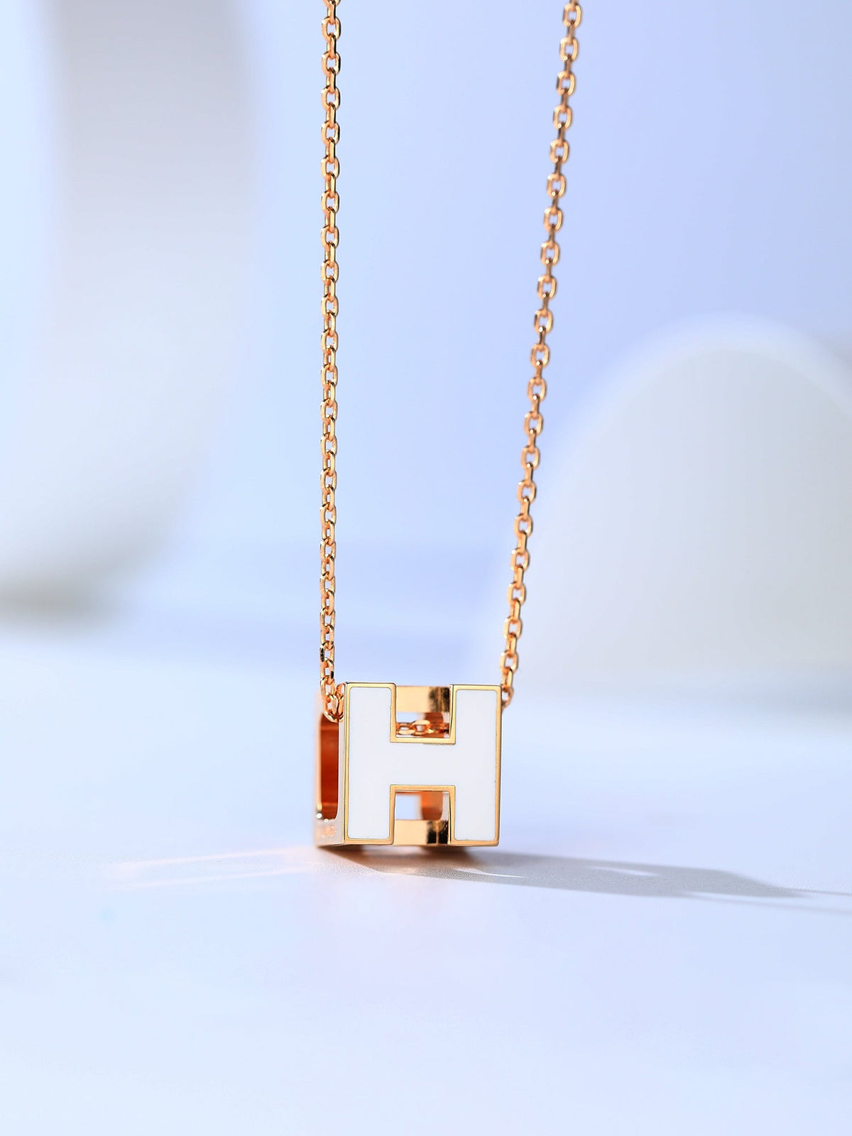 [Stellar Jewelry]H CAGE PINK GOLD NECKLACE