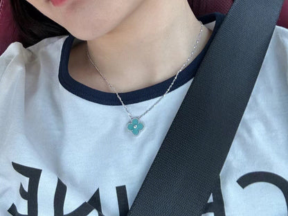 [Stellar Jewelry]CLOVER 1 DIAMOND LIGHT BLUE SILVER NECKLACE