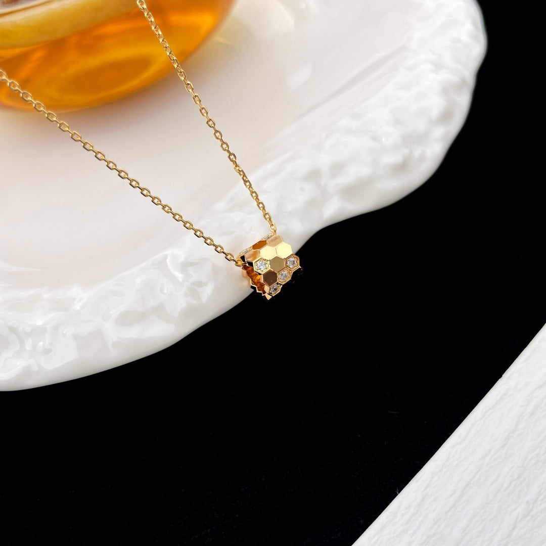 [Stellar Jewelry]BEE MINI PEDANT DIAMOND NECKLACE