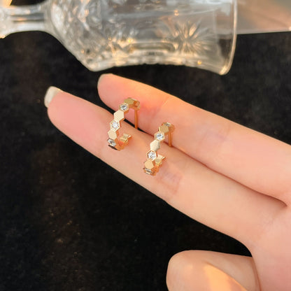 [Stellar Jewelry]BEE LOVE DIAMOND HOOP EARRINGS