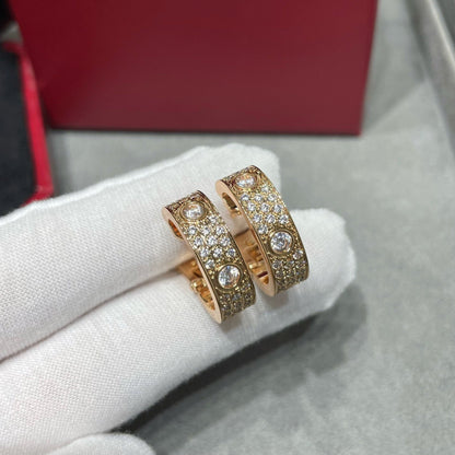 [Stellar Jewelry]LOVE 5.5MM DIAMOND PAVED EARRINGS