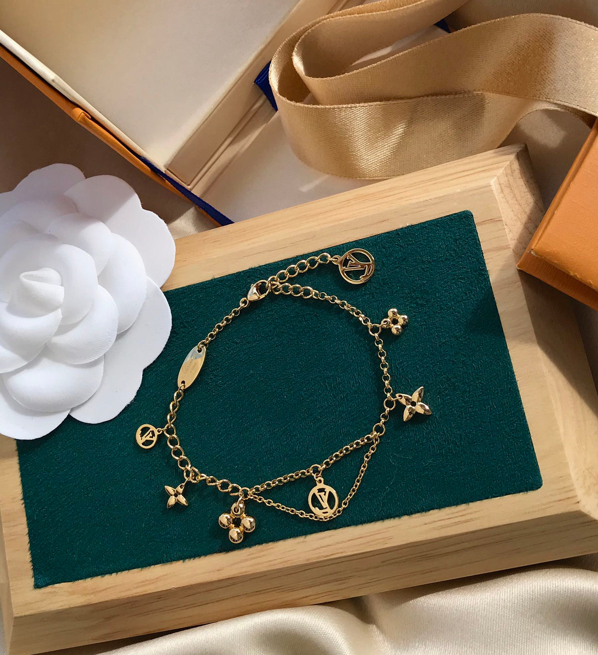 [Stellar Jewelry]BLOOMING PINK GOLD MOP BRACELET