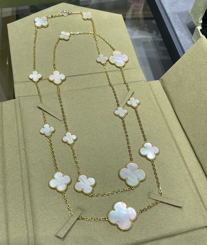[Stellar Jewelry]CLOVER 16 MOTIF WHITE MOP GOLD NECKLACE