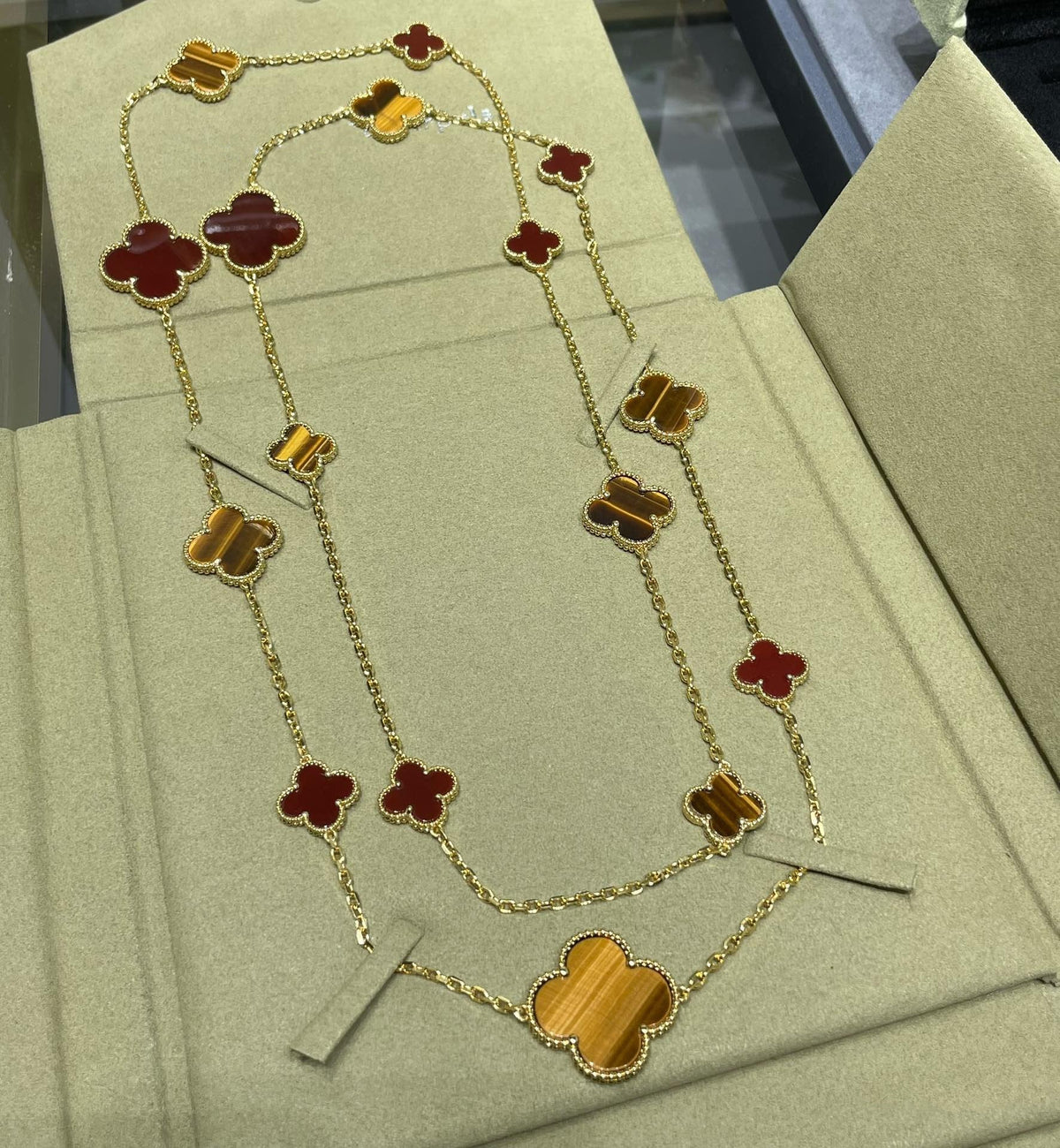 [Stellar Jewelry]CLOVER 16 MOTIF CARNELIAN TIGER EYE ROSE GOLD NECKLACE