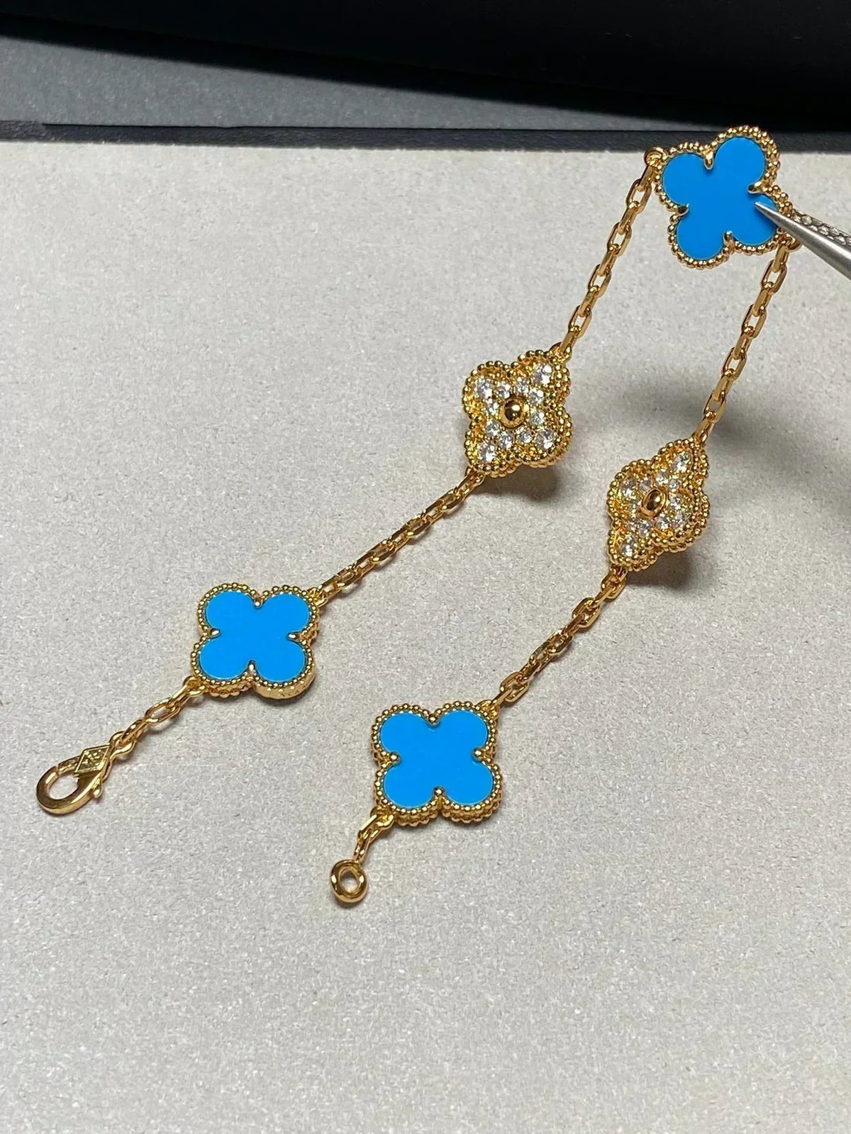 [Stellar Jewelry] CLOVER 5 MOTIF BLUE AGATE BRACELET COLLECTION