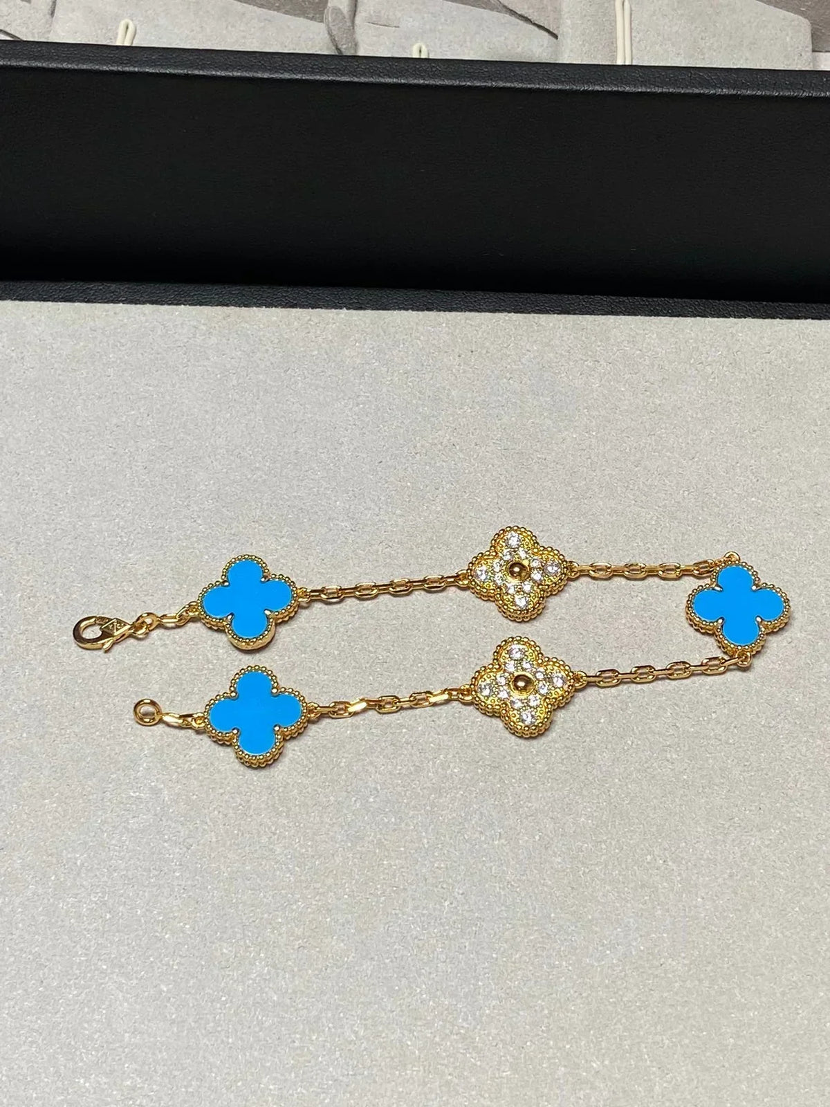 [Stellar Jewelry] CLOVER 5 MOTIF BLUE AGATE BRACELET COLLECTION