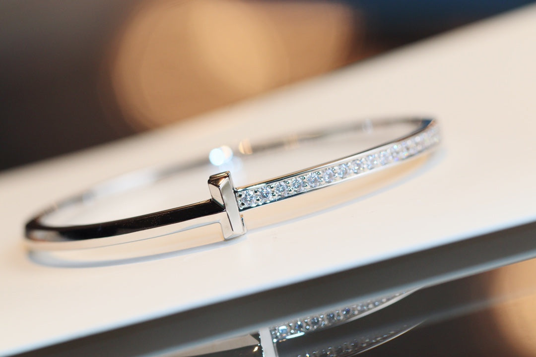 [Stellar jewels]NARROW T1 HINGED BANGLE DIAMOND SILVER