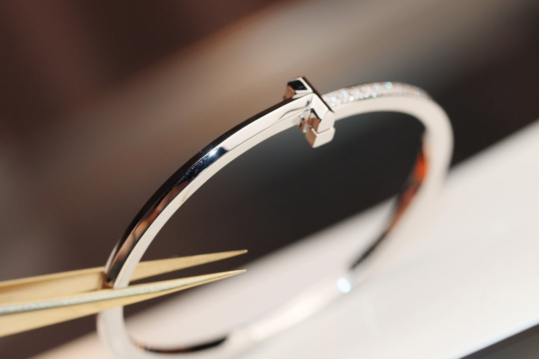 [Stellar jewels]NARROW T1 HINGED BANGLE DIAMOND SILVER