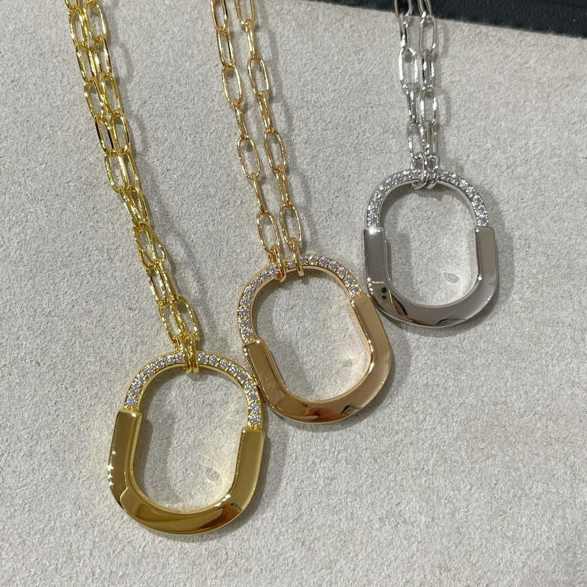 [Stellar jewels]LOCK MEDIUM PENDANT DIAMOND NECKLACE