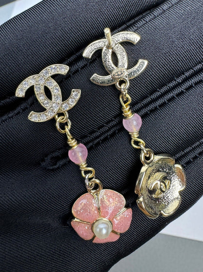 [Stellar Jewelry]26C Pink Camellia Enamel Pendant with Double C Earrings