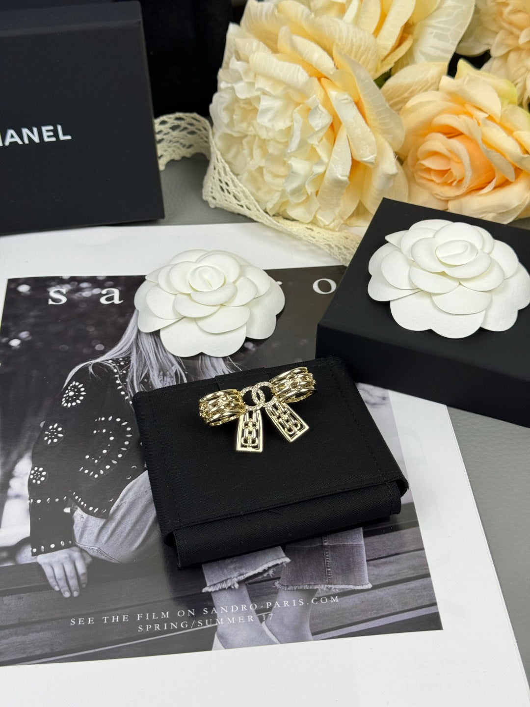[Stellar Jewelry]25K Hollow Bow Brooch