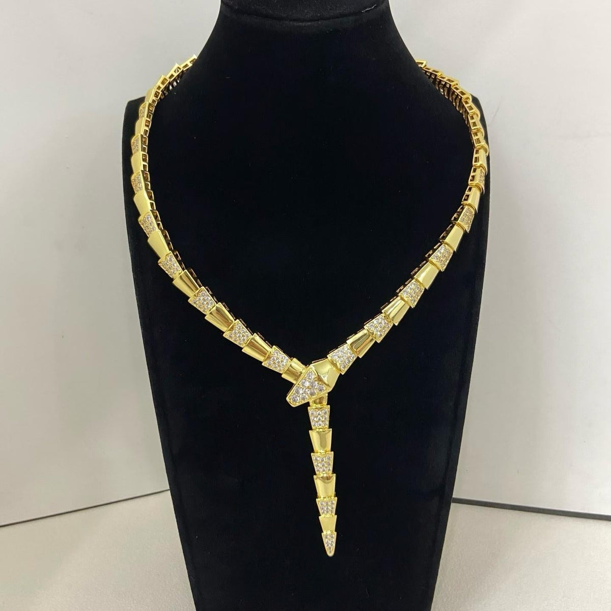 [Stellar  Jewelry]NEW WIDE BAND INLAID DIAMOND SNAKE NECKLACE