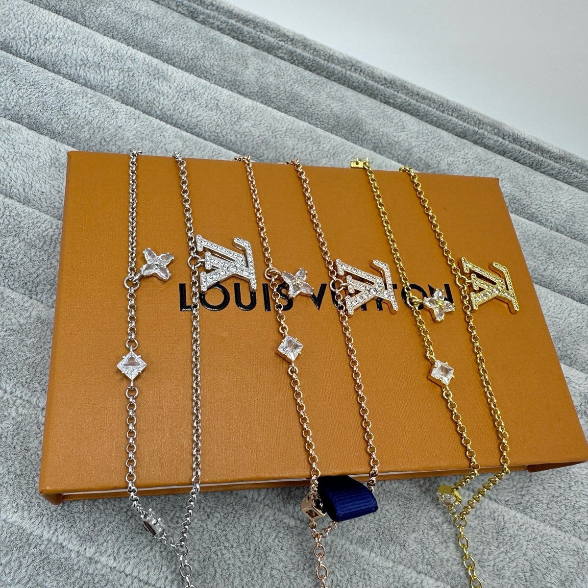 [Stellar Jewelry]FULL DIAMOND LETTER NECKLACE