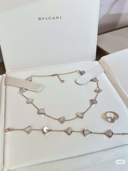 [Stellar Jewelry]BVLGARI 10-Motif White Mother-of-Pearl Necklace