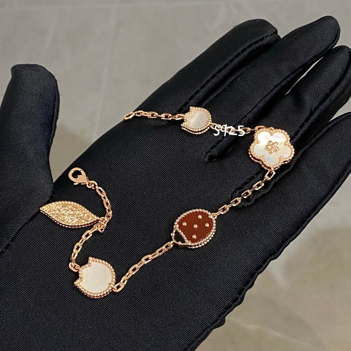 [Stellar Jewelry]LUCKY SPRING 5 MOTIF BRACELET1