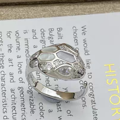 [Stellar Jewelry]BRAND NEW ASSORTED SNAKE HEAD MOTHER OF PEARL RINGS