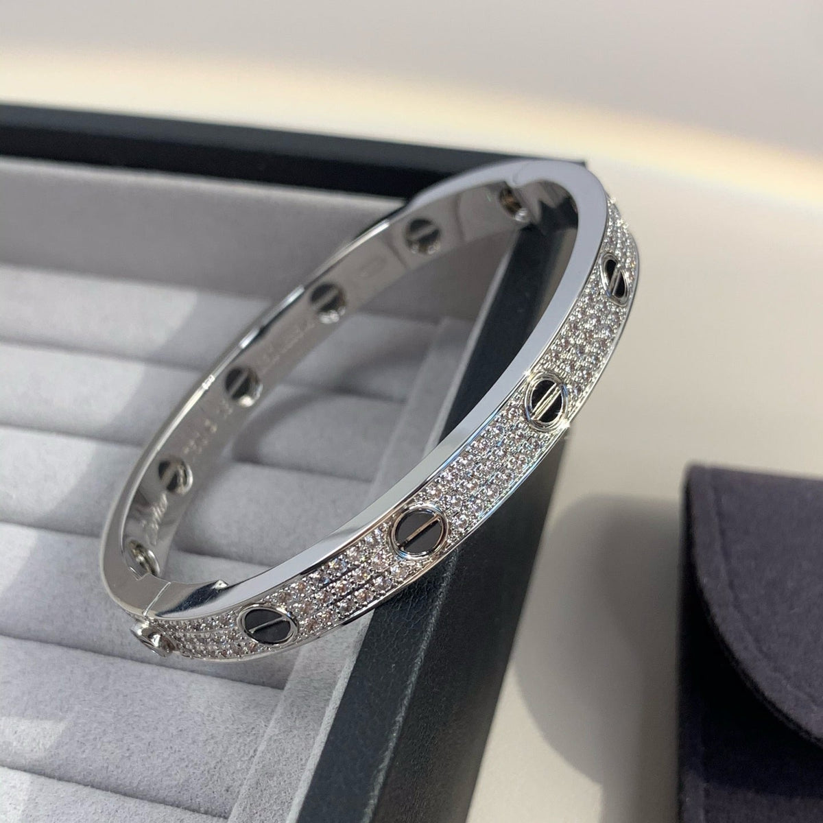 [Stellar Jewelry]LOVE BRACELET 6.1MM DIAMOND-PAVED CERAMIC