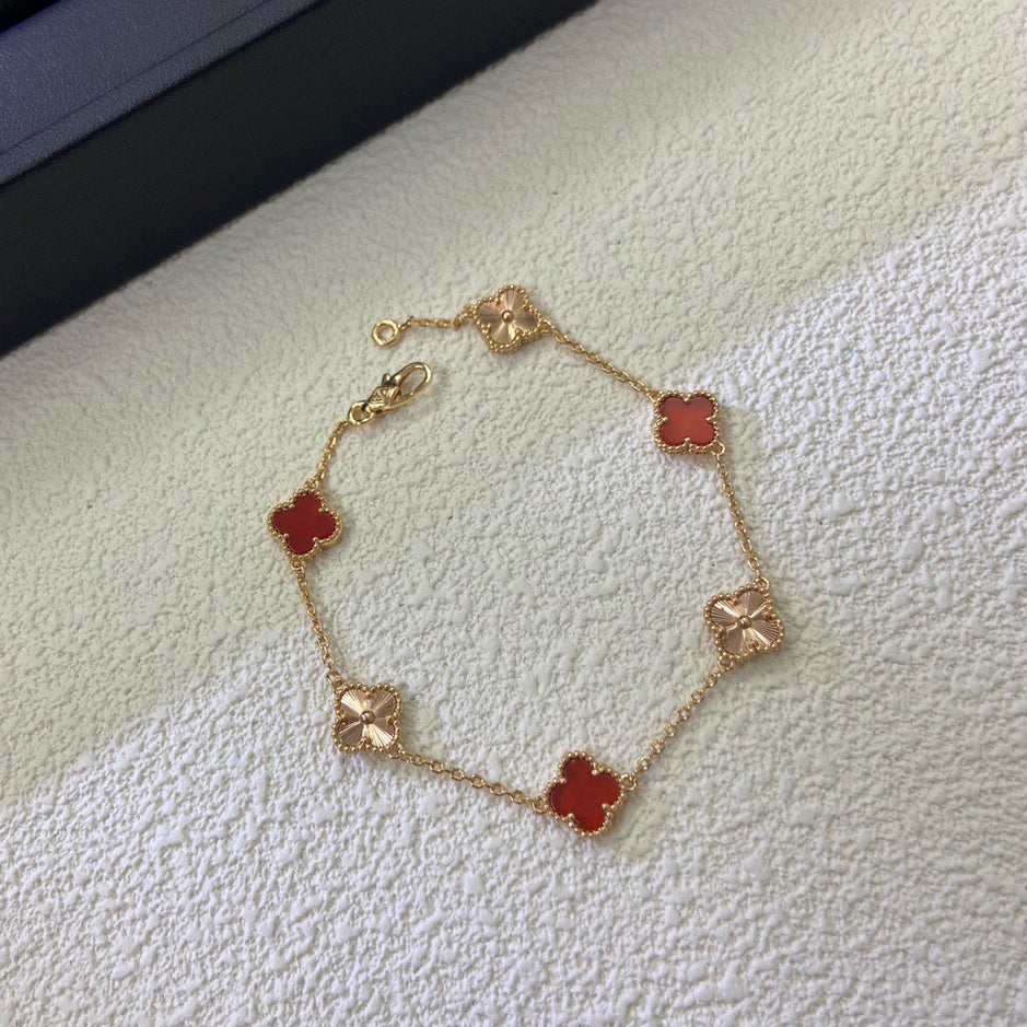 [Stellar Jewelry]CLOVER 6 MOTIF RED AGATE LASER BRACELET