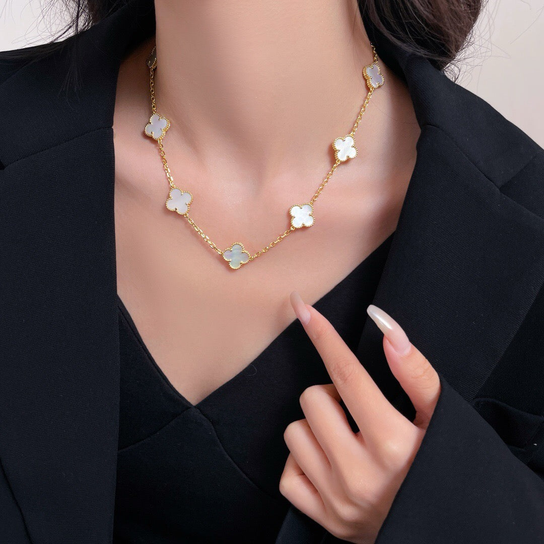 [Stellar Jewelry]CLOVER 10 MOTIFS WHITE MOTHER OF PEARL NECKLACE