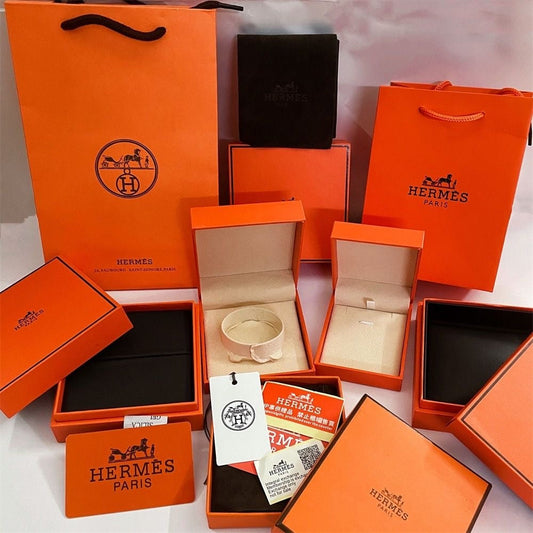 [Stellar Jewelry]HM BRACELET NECKLACE RING BOX GIFT BAG