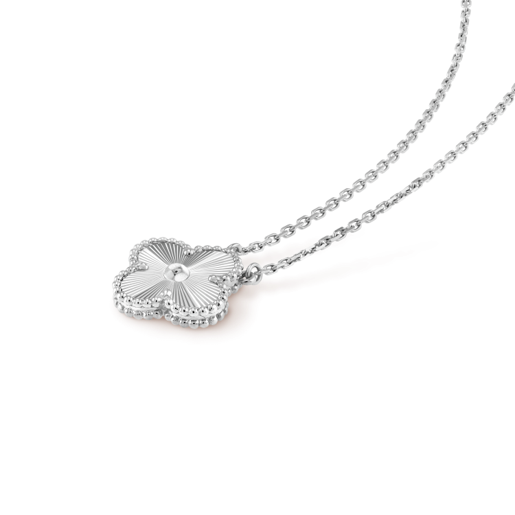[Stellar Jewelry]CLOVER 15MM LASER NECKLACE SILVER