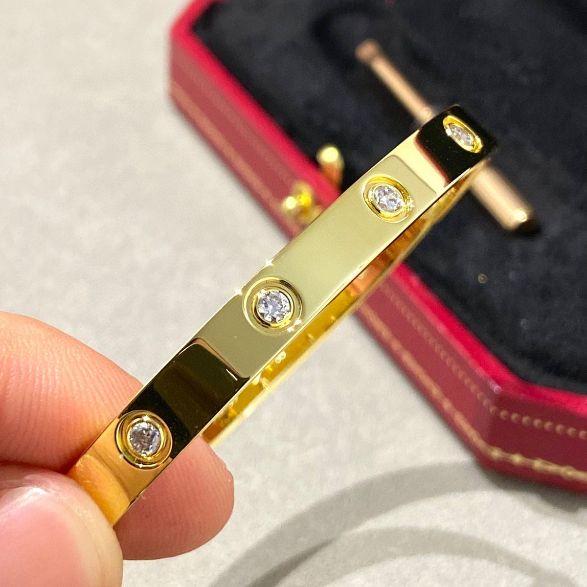 [Stellar Jewelry]LOVE BRACELET 6.1MM 10 DIAMONDS