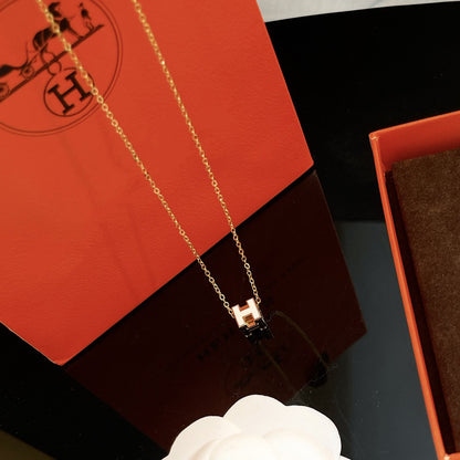 [Stellar Jewelry]H WHITE SQUARE GOLD NECKLACE