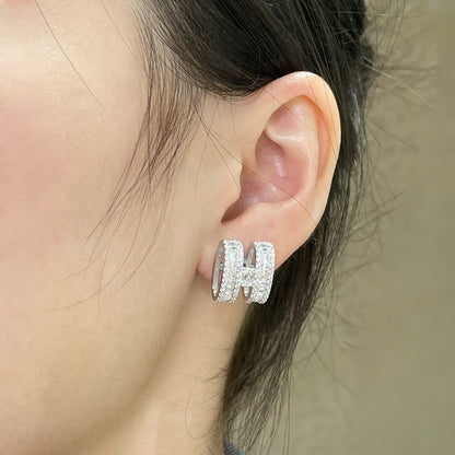 [Stellar Jewelry]H STUD EARRINGS WITH SILVER DIAMONDS