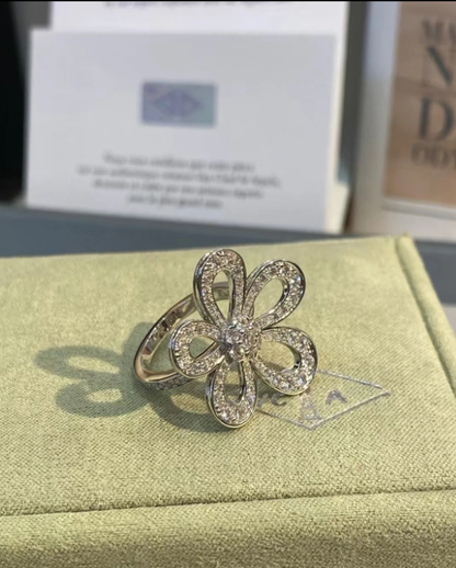 [Stellar Jewelry]Flowerlace Diamond Ring