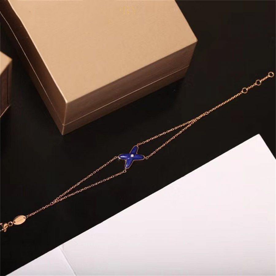 [Stellar Jewelry]Hollow Design Four-Leaf Clover Flower Shape Ring