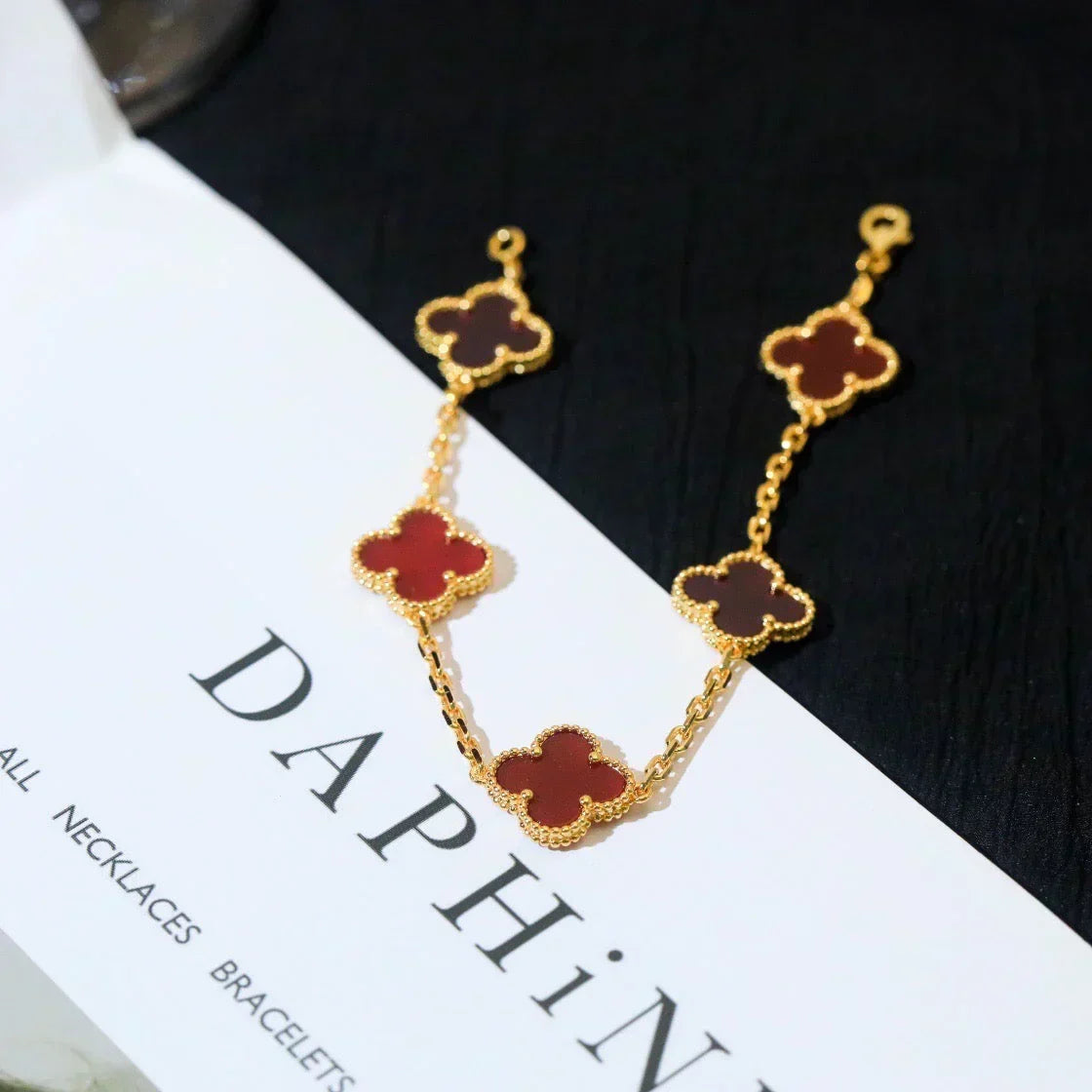 [Stellar Jewelry] CLOVER 5 MOTIF RED CORNELIAN BRACELET COLLECTION
