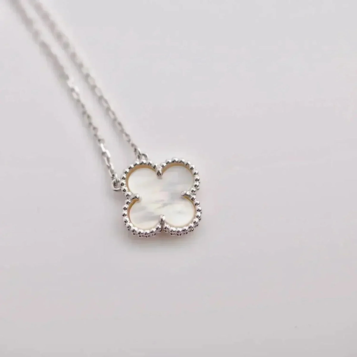 [Stellar Jewelry]CLOVER  15MM WHITE MOTHER-OF-PEARL SILVER