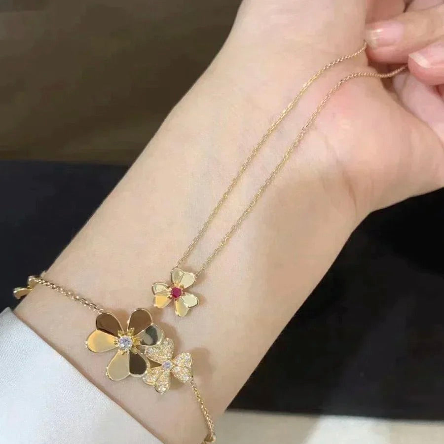 [Stellar Jewelry]FRIVOLE GOLD FLOWER NECKLACE