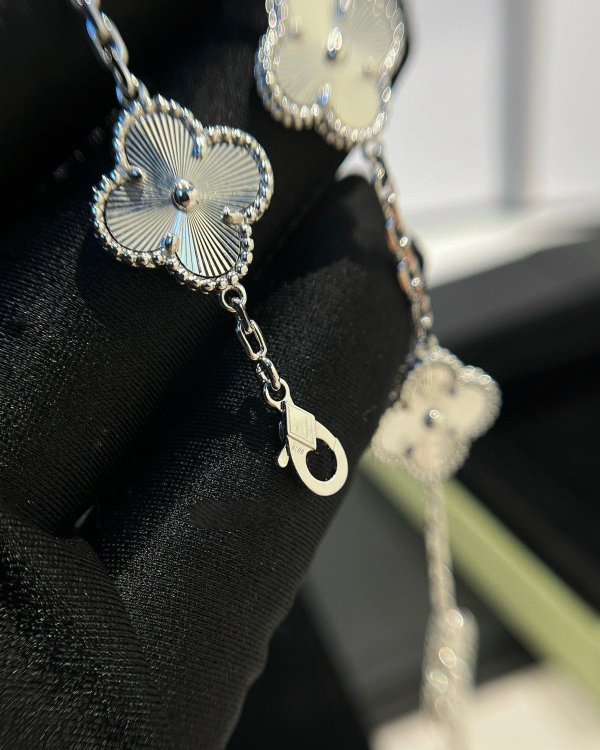 [Stellar Jewelry] CLOVER 5 MOTIF LASER BRACELET COLLECTION